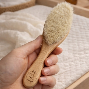 Babyhaarbürste aus Ziegenhaar