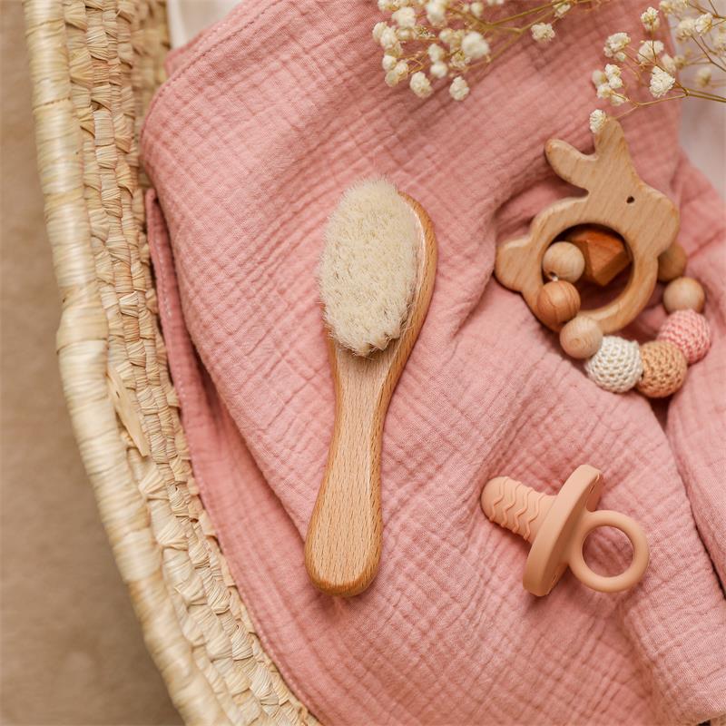 Babybürste aus Ziegenhaar – extra sanft & perfekt für empfindliche Babyhaut