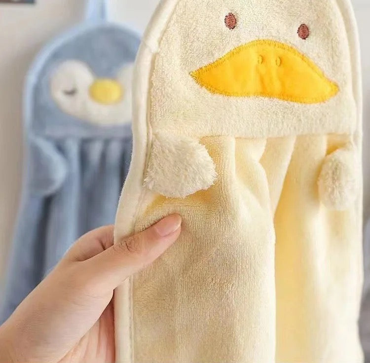 Kuscheliges Kinderhandtuch mit süßen Motiven - versch. Designs