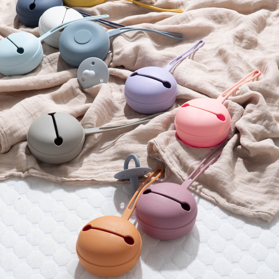 Silikon-Schnullerbox – sicher, hygienisch & immer griffbereit